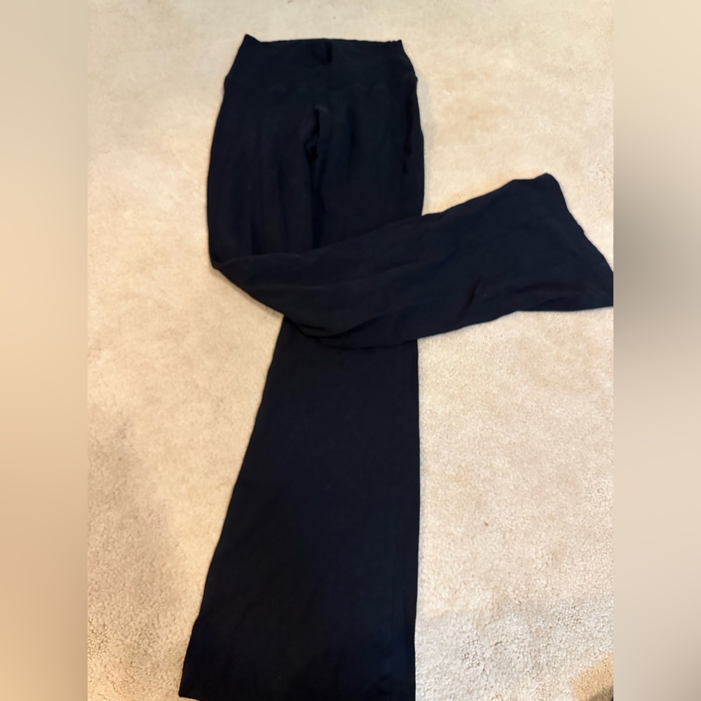 Aritzia Black Leggings for Effortless Style